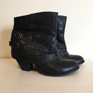 Naughty Monkey Pattern Cut-out Hidden Wedge Bootie